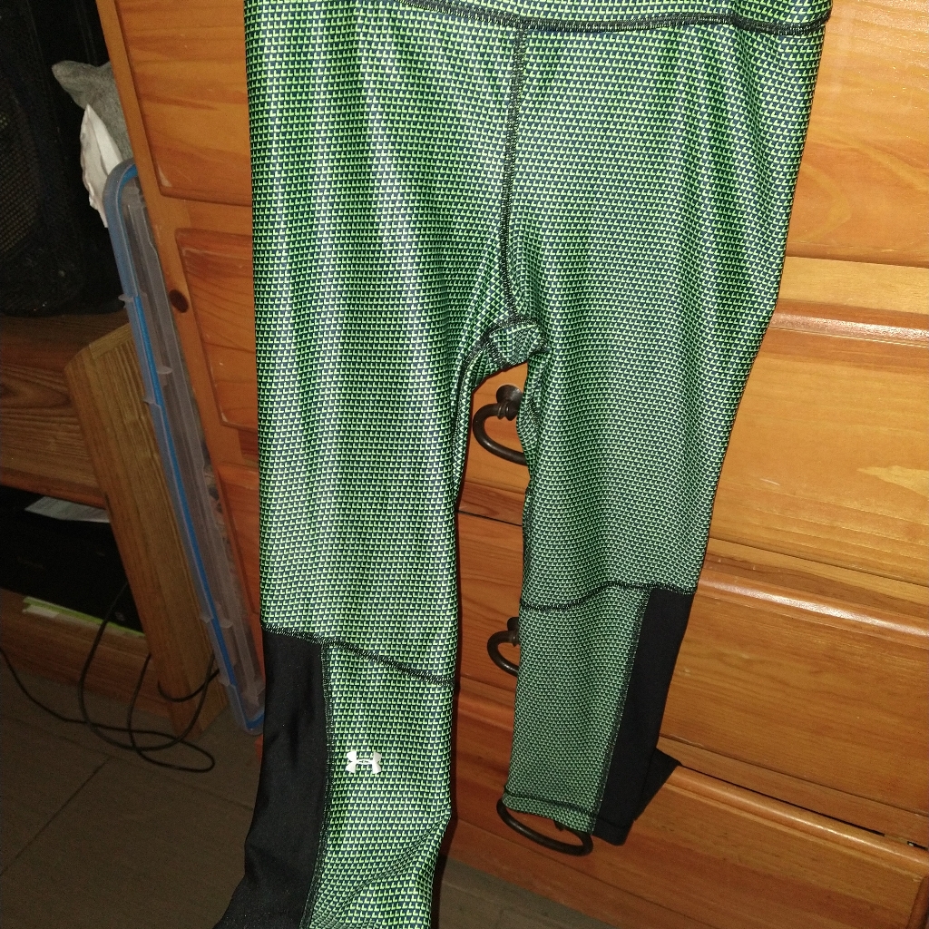Under Armour Workout Capris Sz Med